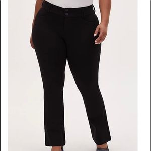 SALE‼️ Torrid Studio Ponte Pants 18R